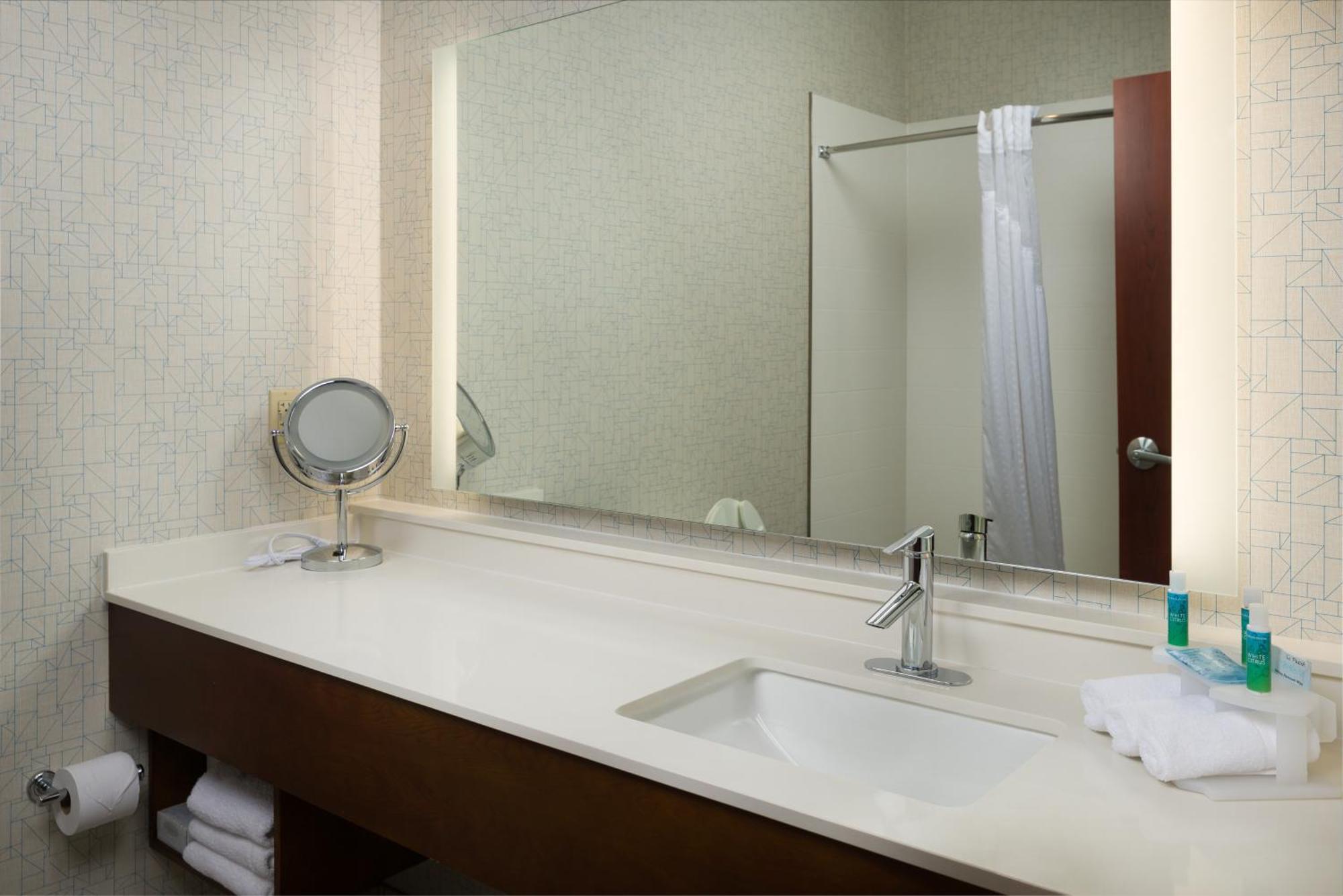 Holiday Inn Express Independence - Kansas City By Ihg מראה חיצוני תמונה