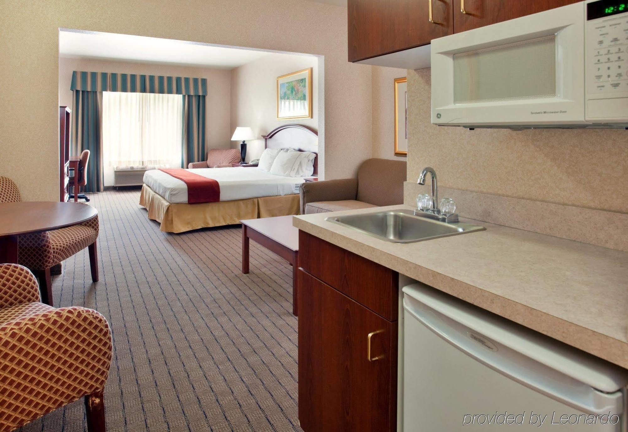 Holiday Inn Express Independence - Kansas City By Ihg חדר תמונה